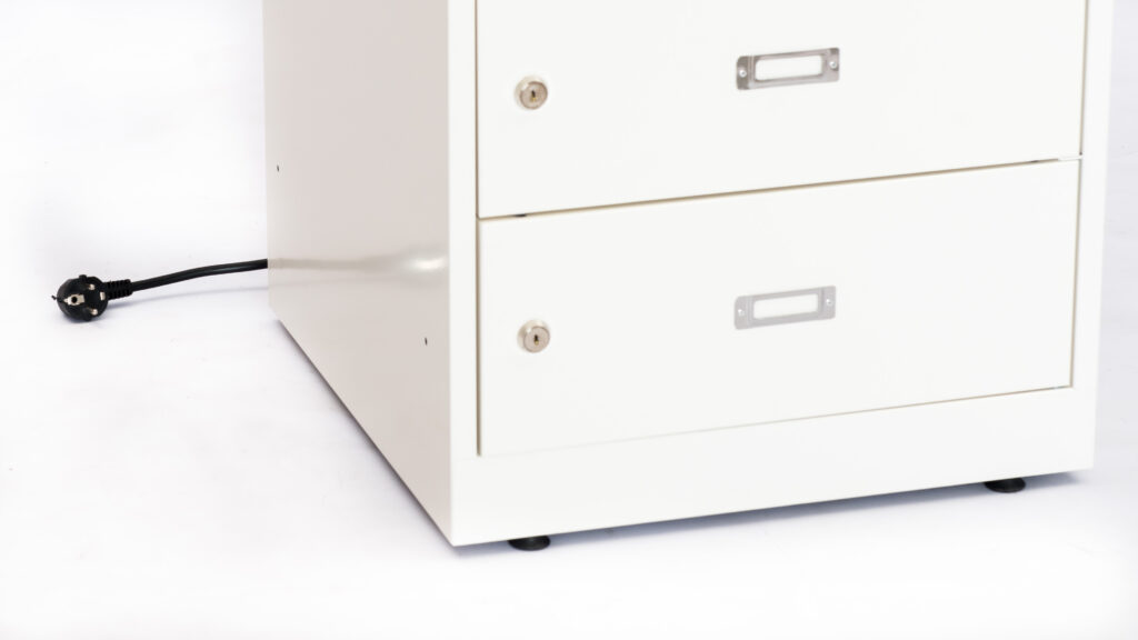 PC locker met aansluiting voor laadstation