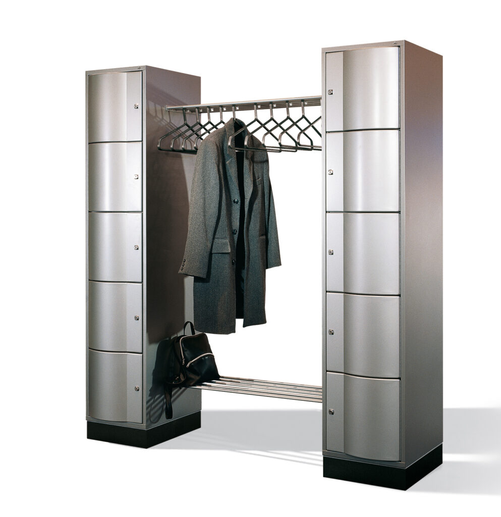 Twee lockers met kapstok