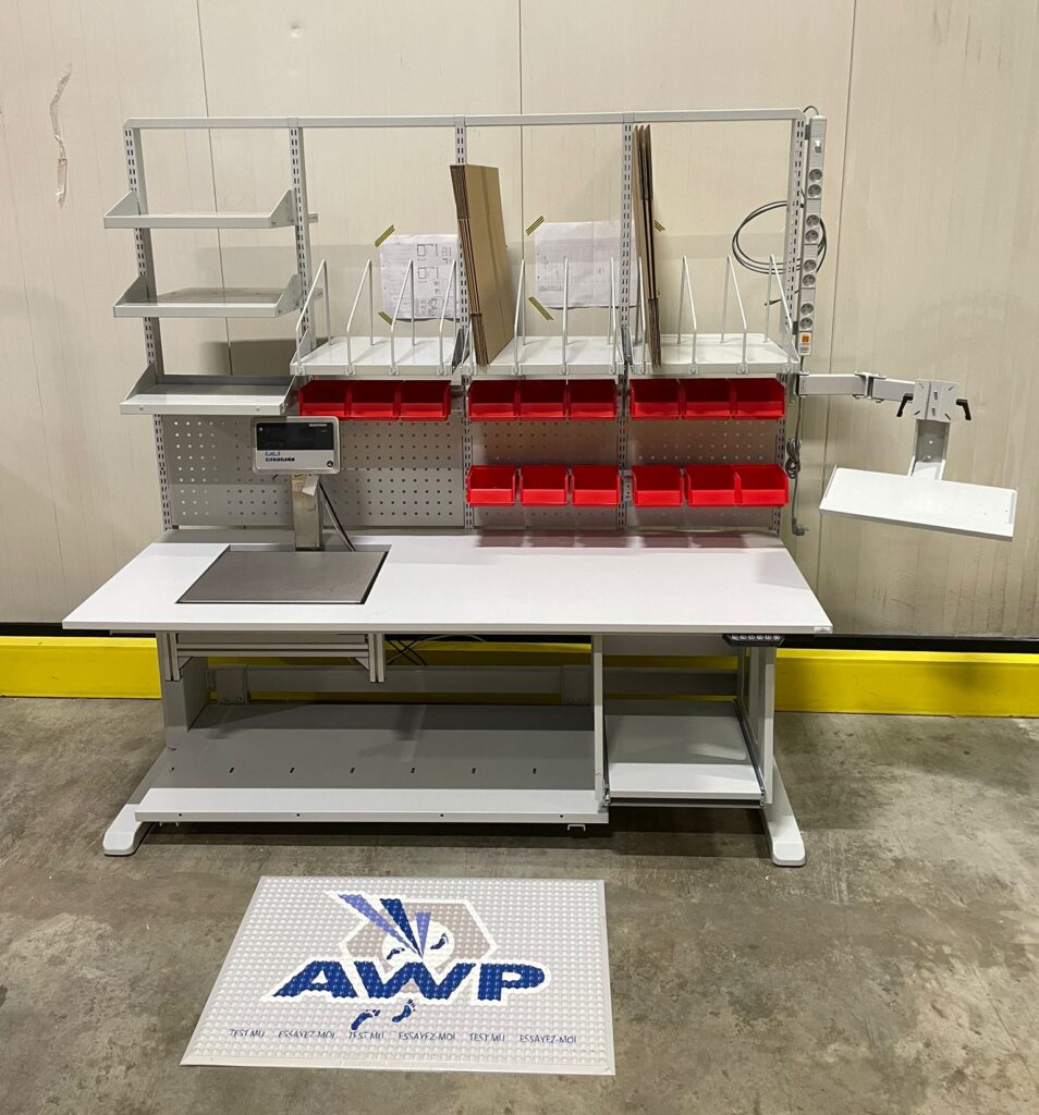 Werktafel met ingebouwde weegschaal