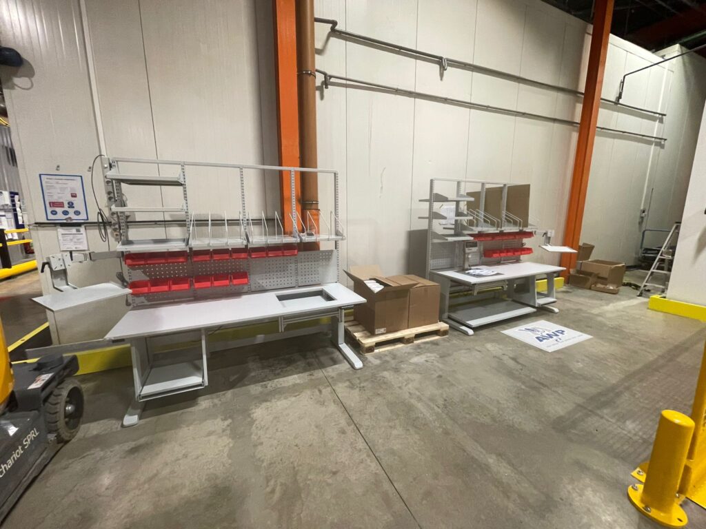 Project tafels op maat met ingebouwde weegschaal