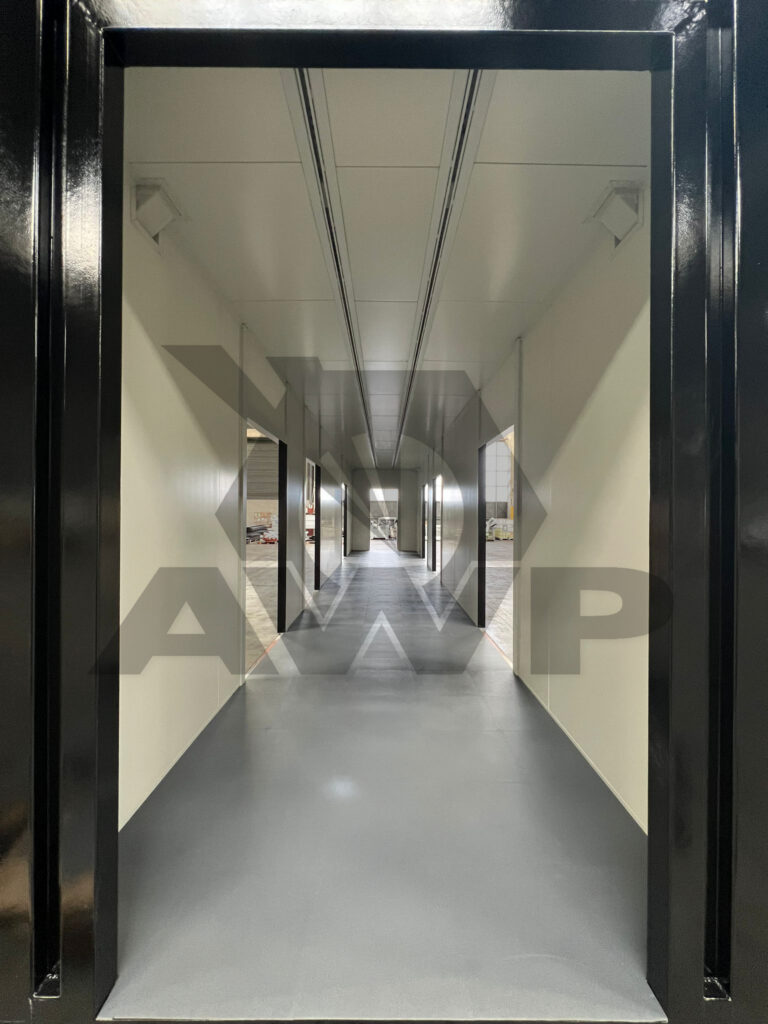 ESD tegels in container