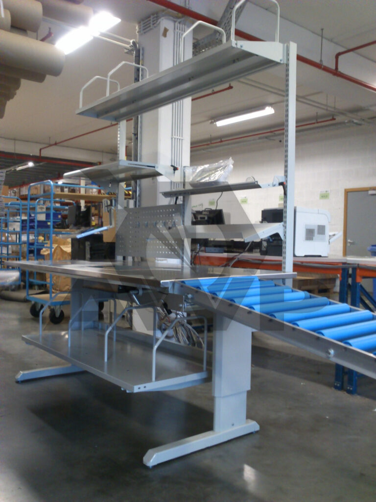 Werktafel in de industrie met rollenbaan - werktafels burelen