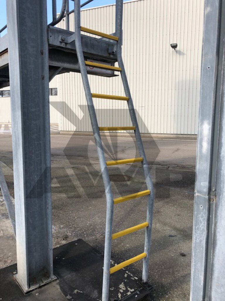 Antislip trapneuzen - antislip tegels en matten